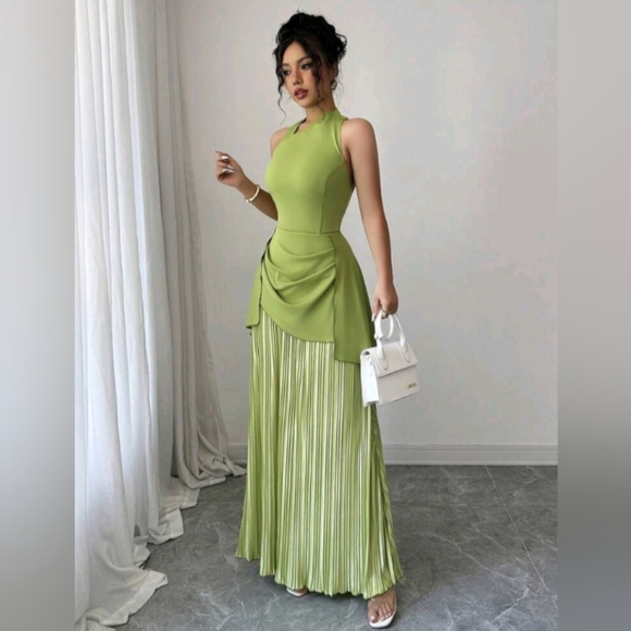 Style Halter Dress, Elegant Vacation Style - Picture 4 of 5